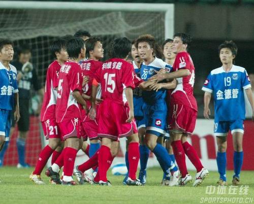 加斯佩里尼：10人应战的比赛变得困难，我们犯了一些错误