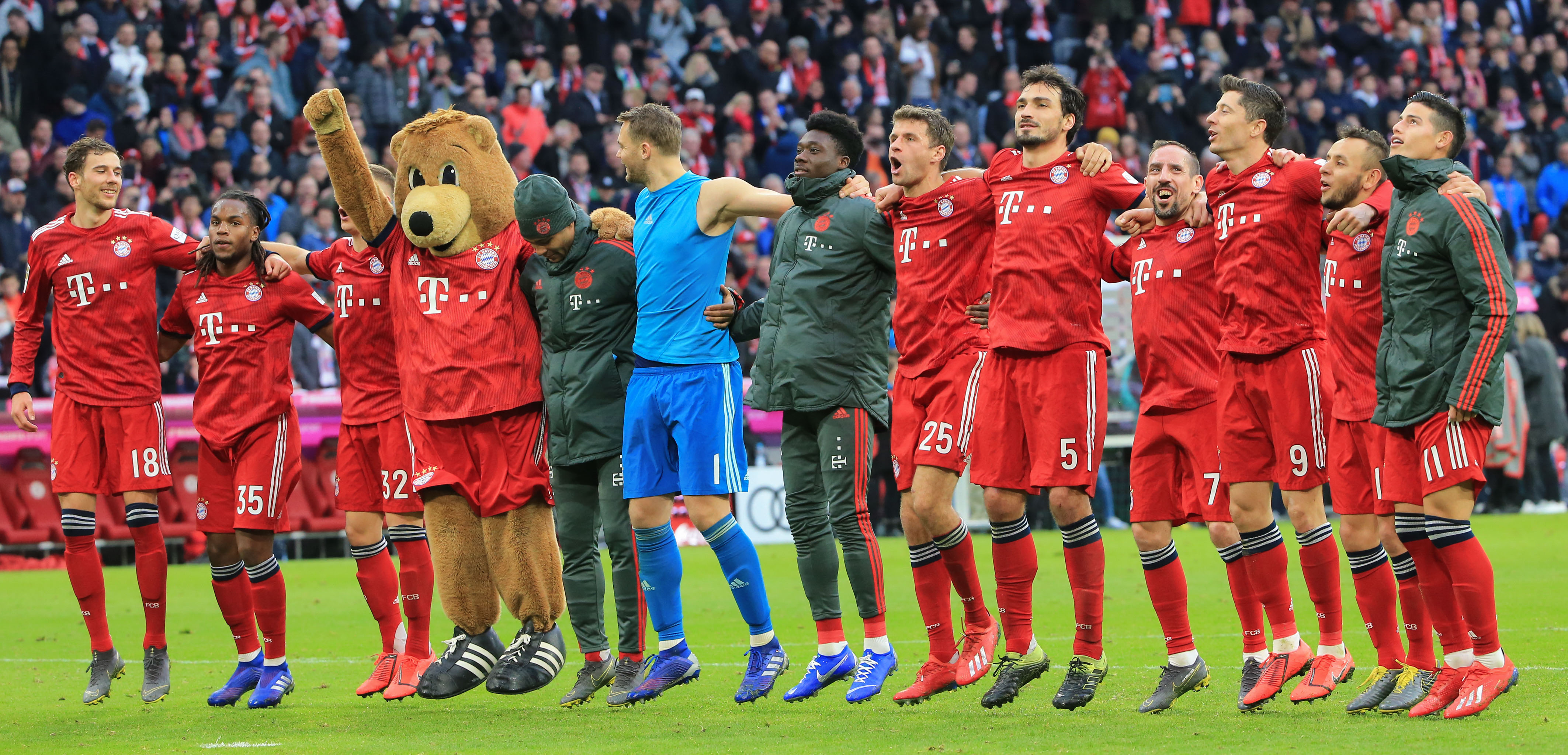 德转预热国米前锋博尼身价上涨：最低2500万欧，最高4000万欧