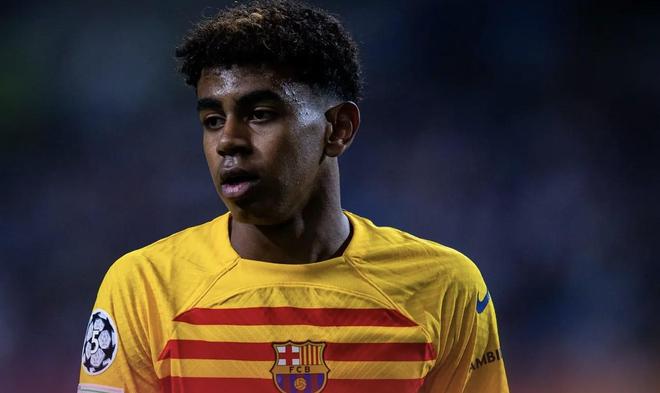 莱万特高层：几乎每天都收到关于埃永的报价，冬窗不考虑出售他