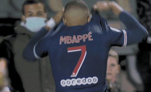 体坛女神盘点：新晋F1世界冠军女友，身材火辣的葡萄牙模特科尔塞罗