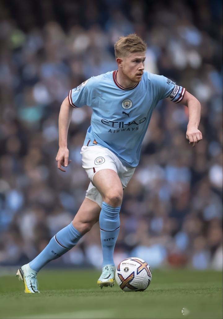 打败了看似无解的梅拉布，彼得-严时隔1975天再次成为了雏量级世界冠军！