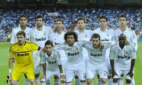 每体：巴萨仍未对莱万做决定，在关注小蜘蛛、凯恩、吉拉西等